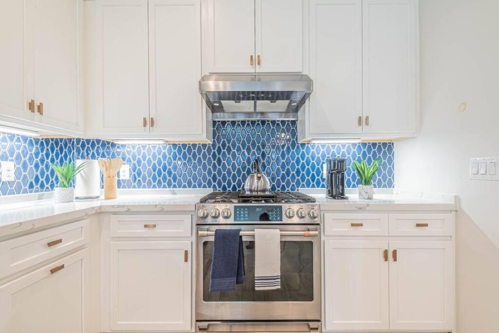 Charming 3-Bedroom Luxury Home Near Downtown, Nrg, Galleria & Medical Center Houston Eksteriør billede